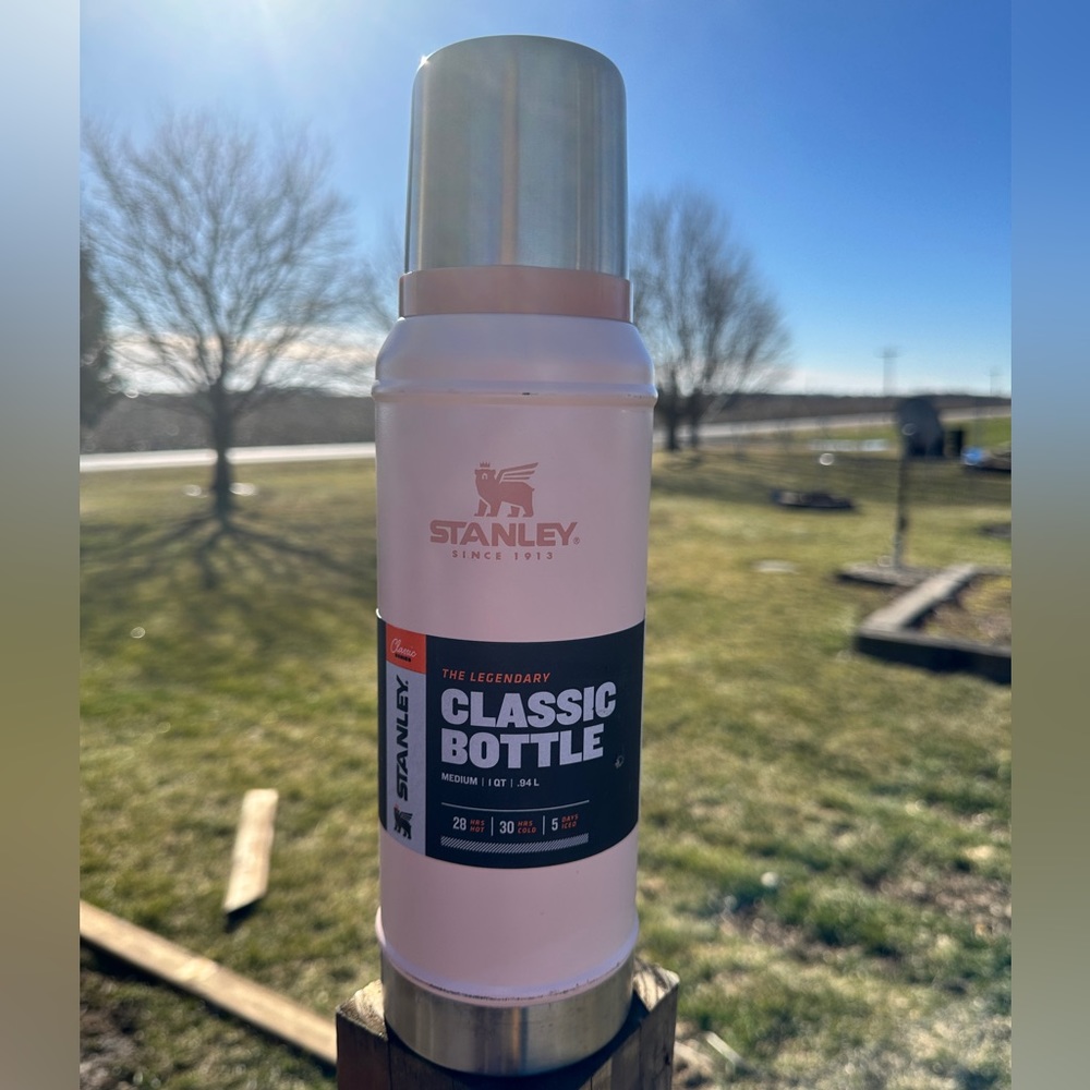 Stanley Classic Series Classic Thermos- Pink